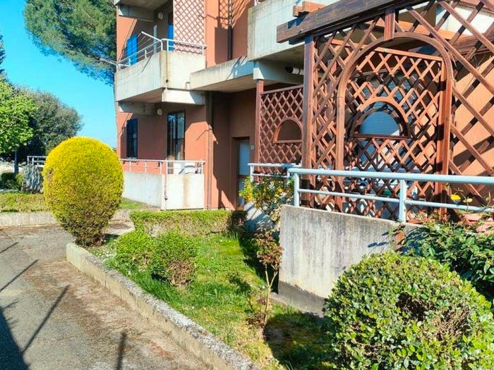 Appartamento con 6 locali in vendita in Via Villafranca, Chiusi Scalo, Chiusi
