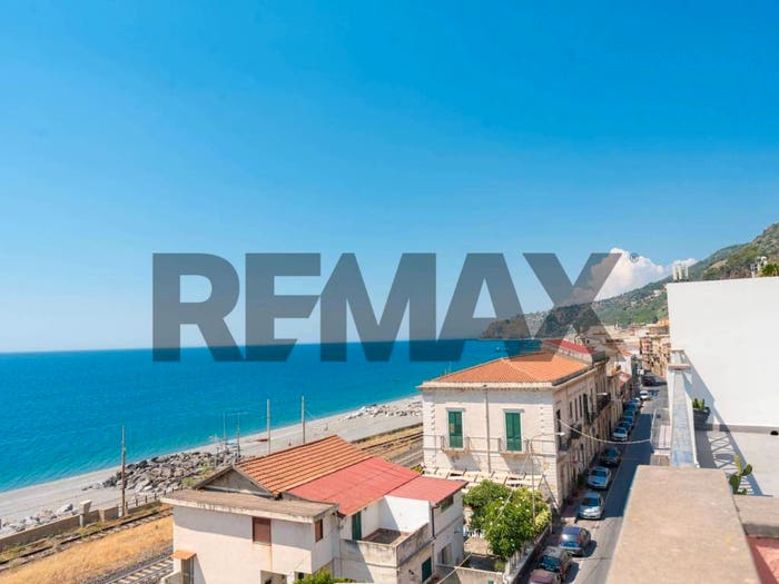 Casa con 5 locali in vendita in Via Roma, Guidomandri Marina, Scaletta Zanclea