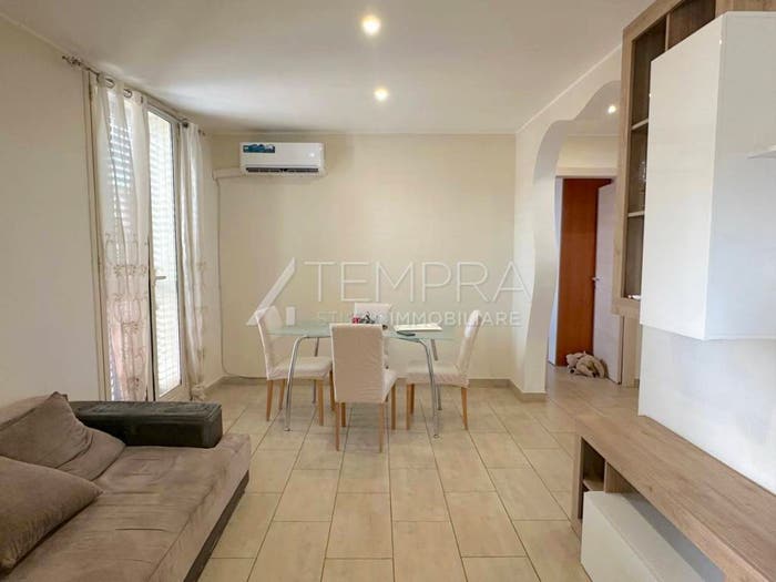 Appartamento quadrilocale in vendita in Via Cipollone, Adrano