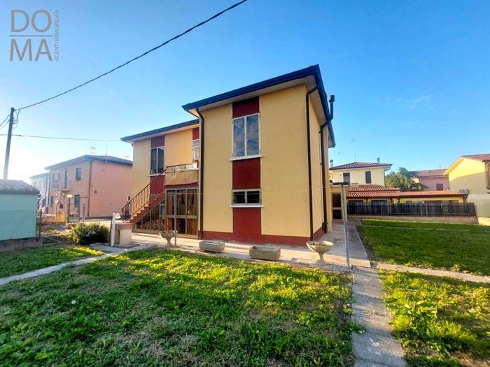 Casa con 5 locali in vendita in riviera cengiaretto, Centro, Adria