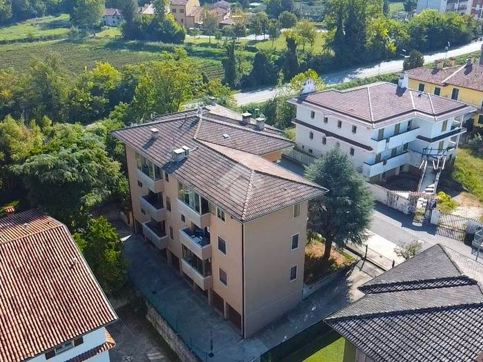 Appartamento trilocale in vendita in Via Alessandro Manzoni, San Martino Buon Albergo