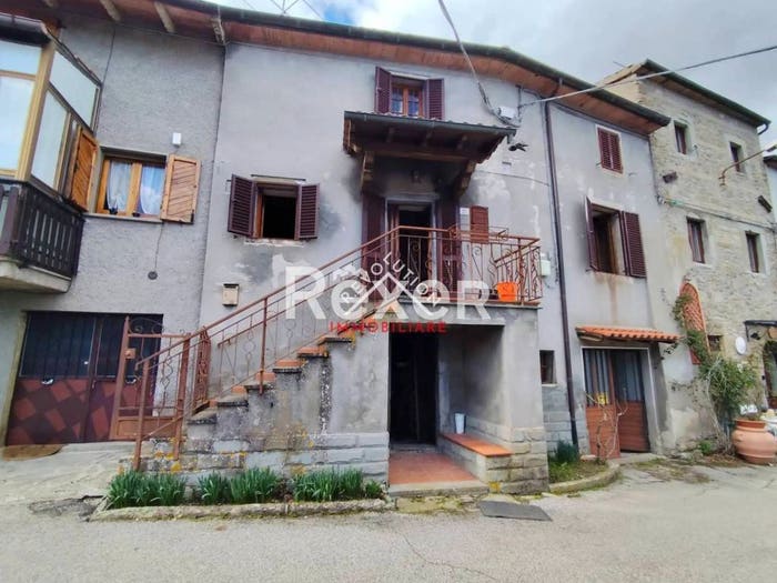 Casa con 5 locali in vendita in Strada Comunale Fragaiolo Lama, Lama, Caprese Michelangelo