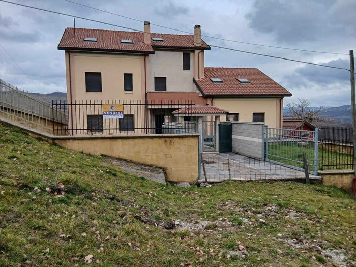 Casa con 5 locali in vendita in Contrada Castellaro, Castellaro, Savoia di Lucania