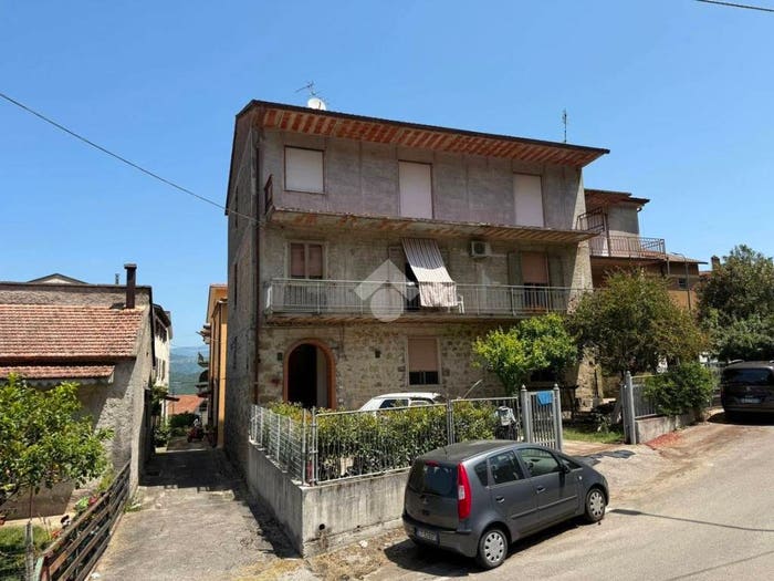 Appartamento trilocale in vendita in Corso Umberto I, Centro, Celle di Bulgheria