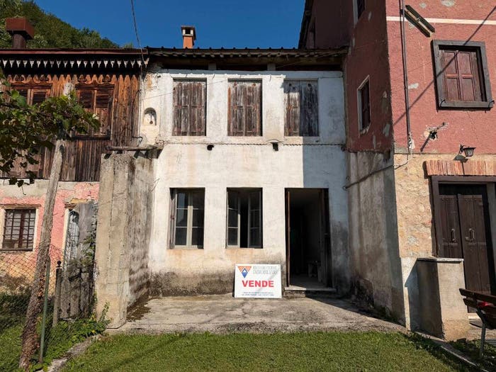 Casa bilocale in vendita in Strada Provinciale Campogrosso, Recoaro Terme