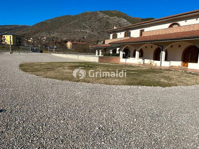 Casa con 6 locali in affitto in Via Edoardo de Filippo, Coppito Preturo, L'Aquila