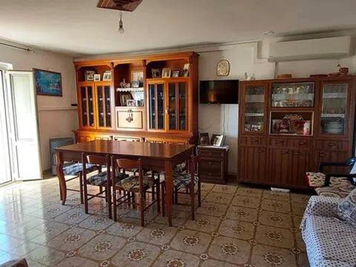Casa con 6 locali in vendita in Salita Stella, Montazzoli