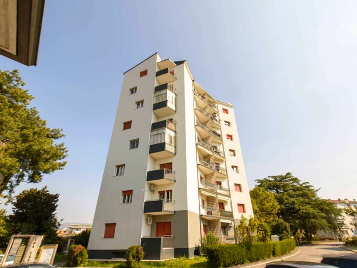 Appartamento con 6 locali in vendita in VIA PASUBIO, Centro, Gorizia