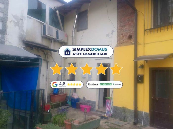 Appartamento bilocale in vendita in Via A Manzoni, Casirate Olona, Lacchiarella