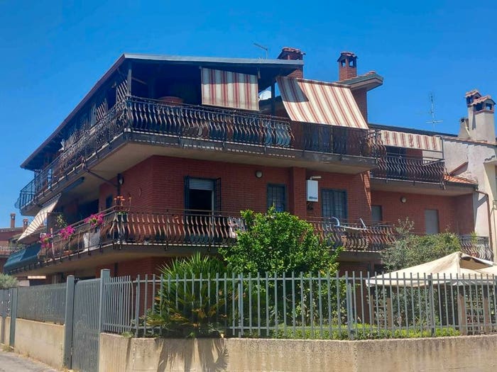 Appartamento trilocale in vendita in Via Colle del sole, La Botte, Guidonia Montecelio