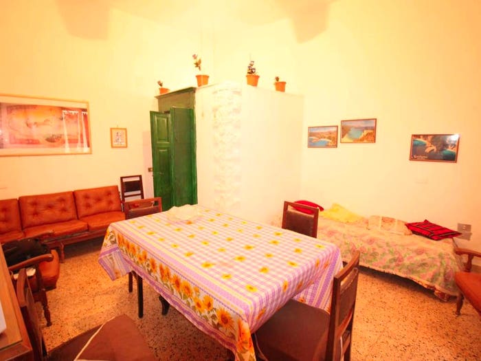 Appartamento quadrilocale in vendita in via Josto, Centro, Orosei