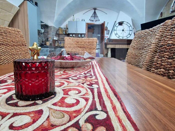Casa con 5 locali in vendita in Via Torquato Tasso, Centro, Neviano