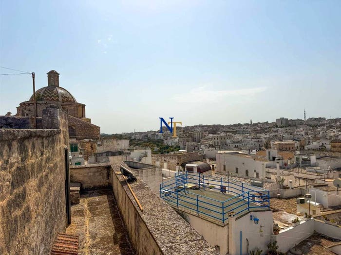 Casa con 6 locali in vendita in Via Pietro Vincenti, Centro Storico, Ostuni