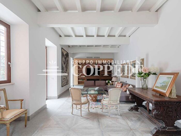 Casa con 6 locali in vendita in via di Santa Dorotea, Trastevere, Roma