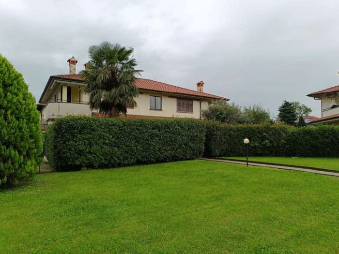 Appartamento trilocale in vendita in Via Aldo Moro, Furato, Inveruno