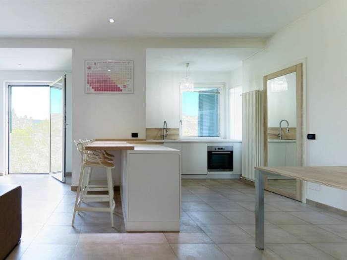 Appartamento trilocale in vendita in Via Settembre, Centro, Gavi