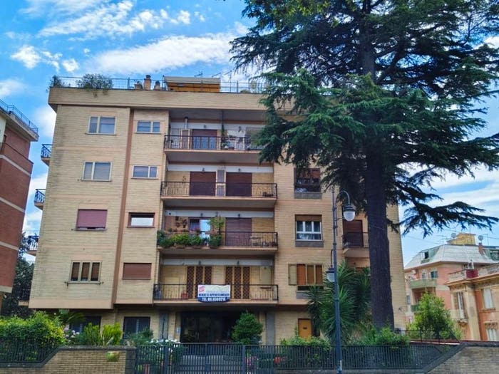Appartamento con 5 locali in vendita in Corso Vittoria Colonna, Centro, Marino