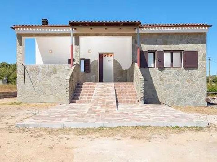 Casa quadrilocale in vendita in Almiddina, Telti