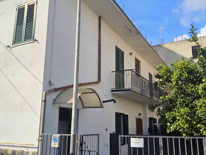 Casa quadrilocale in vendita in Strada Torre Vecchia, Marina di Gioiosa Ionica