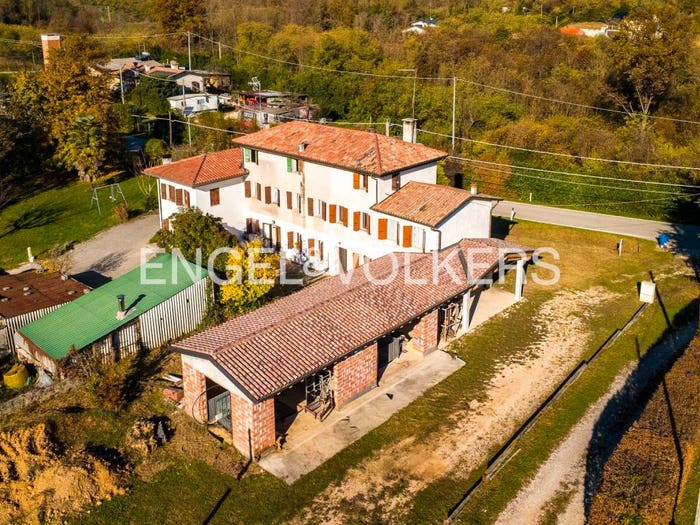 Casa quadrilocale in vendita in Via dei Frati, Nervesa della Battaglia