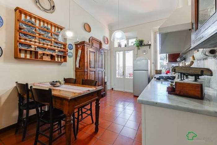 Appartamento quadrilocale in vendita in Via Zuavi, Melegnano