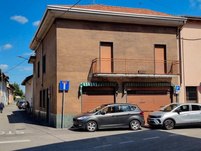 Casa quadrilocale in vendita in Via Badia, Origgio