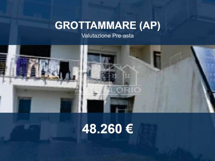 Appartamento trilocale in vendita in Via Dei Ligustri SNC, Centro, Grottammare