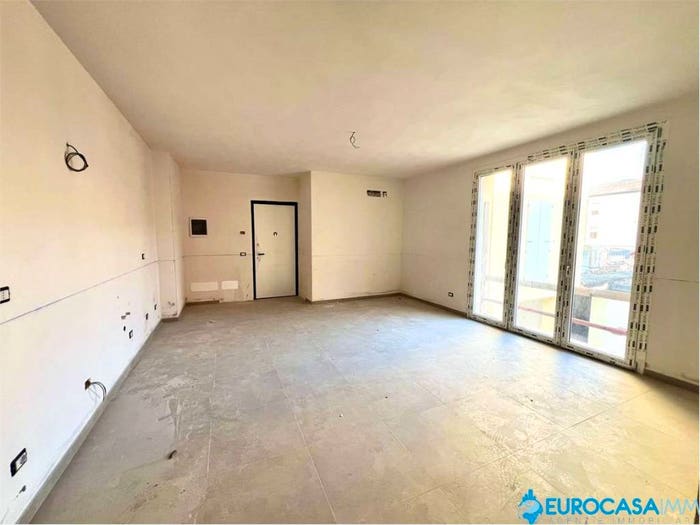 Appartamento bilocale in vendita in Via Flli Rosselli, Centro, Novi di Modena