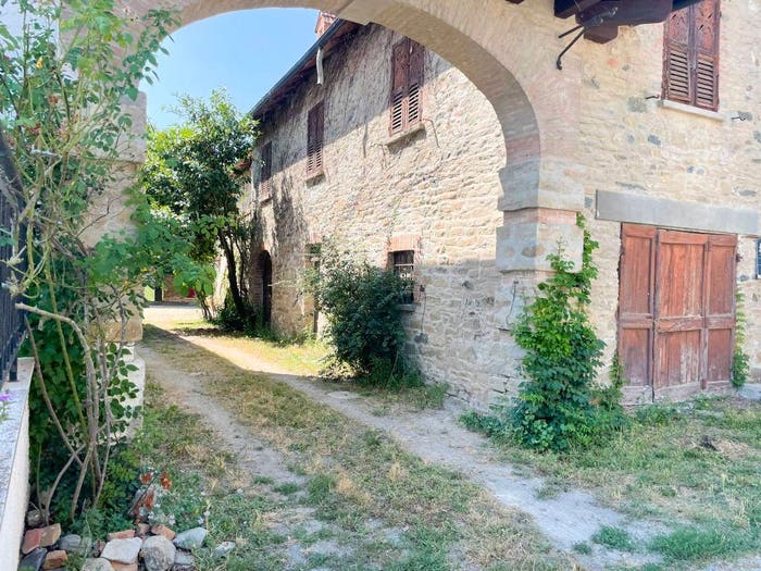 Casa con 6 locali in vendita in Località Gaini, Cartosio