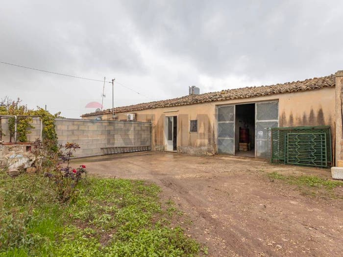 Casa bilocale in vendita in Contrada Piano Mondello, Centro, Chiaramonte Gulfi
