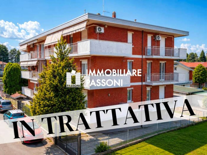 Appartamento trilocale in vendita in Via Roma, Fagnano Olona