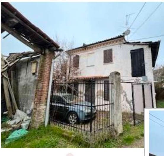 Casa trilocale in vendita in Via Borgosesia, Breme