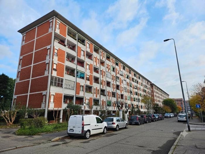 Appartamento quadrilocale in vendita in Via Longarone, Roserio, Milano