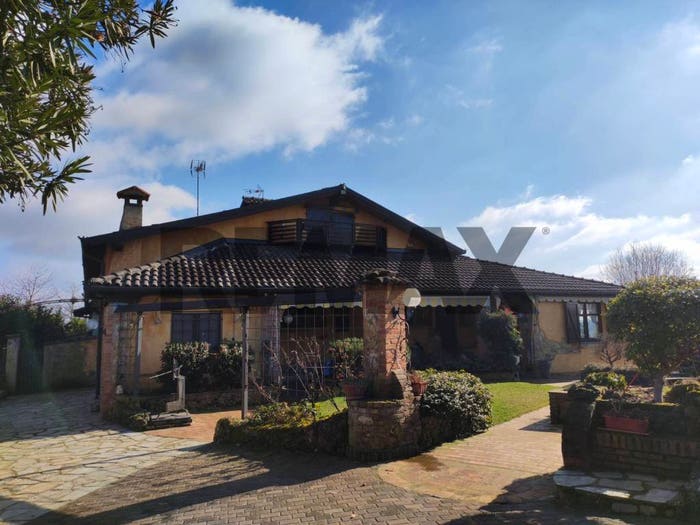 Casa con 6 locali in vendita in Via monsignor Giuseppe Bolla, Moncalvo