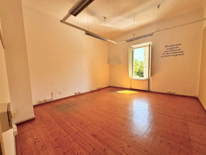 Appartamento con 6 locali in vendita in Via Luigi Bianchi, Porta a Lucca, Pisa