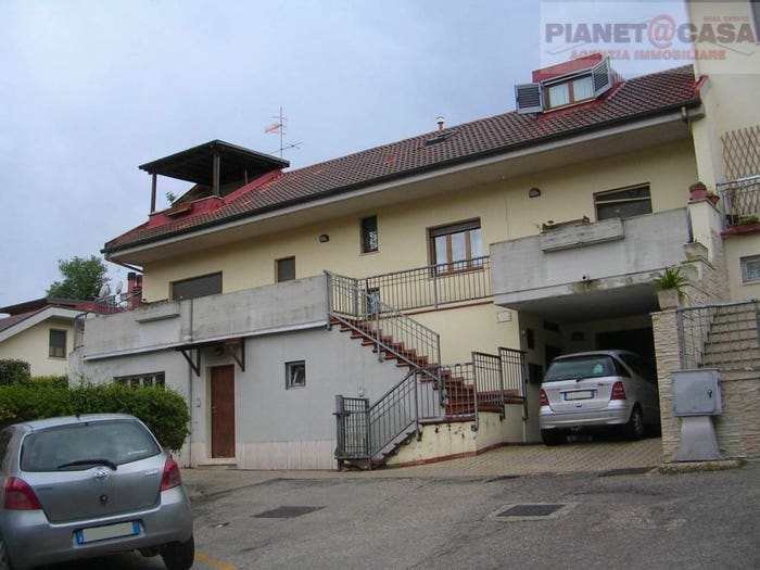 Casa con 6 locali in vendita in Ascoli Piceno