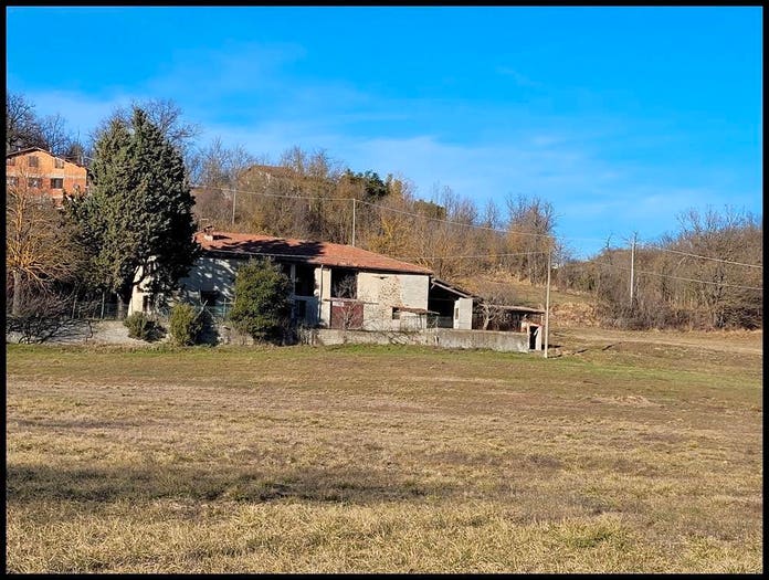 Casa con 6 locali in vendita in Loc Tarache, Pareto