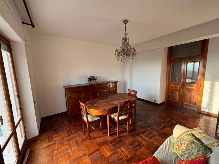 Appartamento con 6 locali in vendita in Viale Trento Nunzi, Centro, Fermo