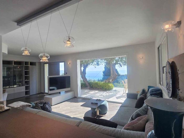 Casa con 6 locali in vendita in Via San Leonardo, Gorleri, Diano Marina