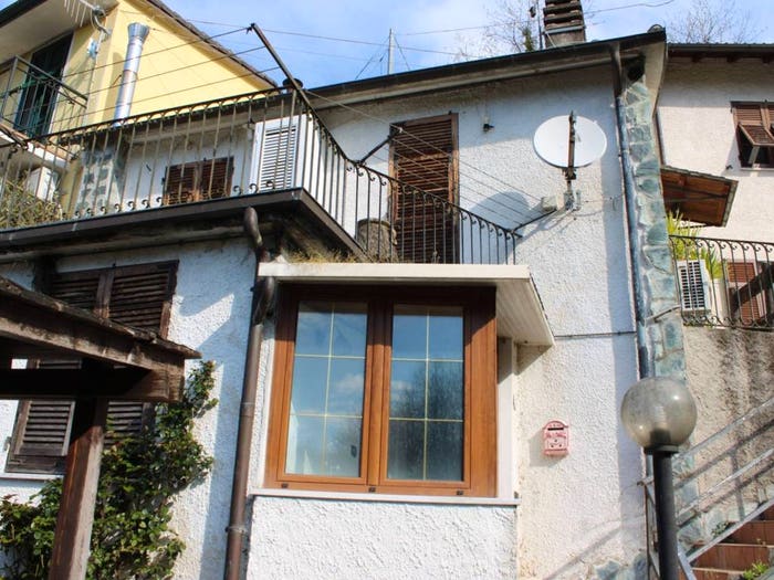 Casa bilocale in vendita in Moconesi