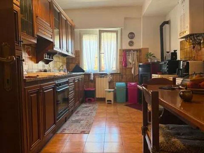 Appartamento quadrilocale in vendita in Via Martiri Di Via Fani No Number, Centro, Capranica
