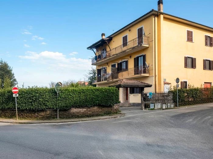 Appartamento quadrilocale in vendita in Via Valle Raina, Centro, Artena