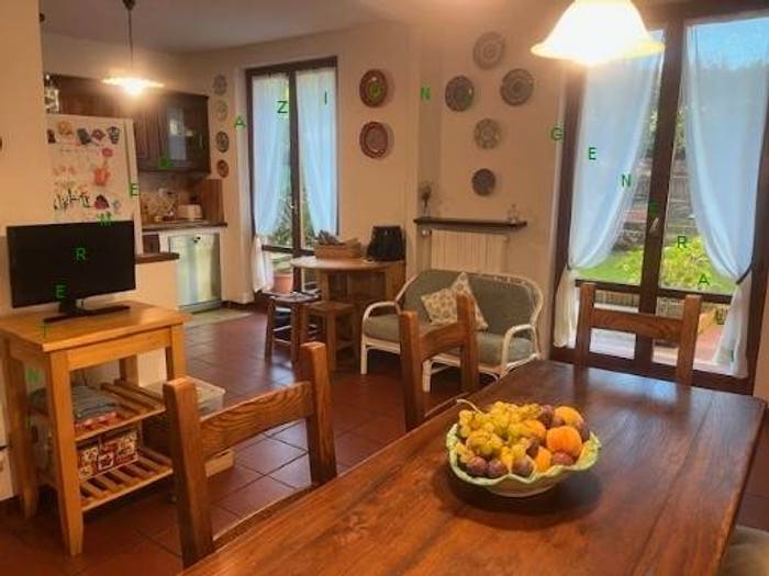 Casa con 5 locali in vendita in PIAZZA UGHI, Cavallina, Barberino di Mugello