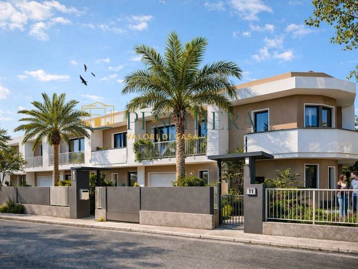 Casa quadrilocale in vendita in Via Frassino, Centro, Peschiera del Garda