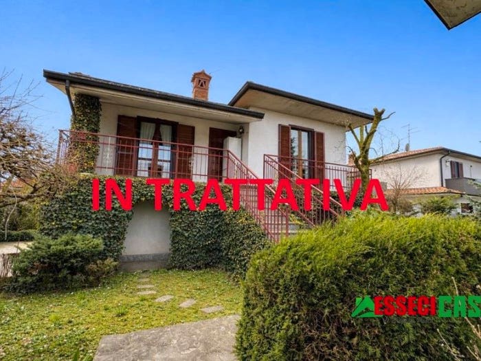 Casa trilocale in vendita in Via ariberto, Centro, Arzago d'Adda