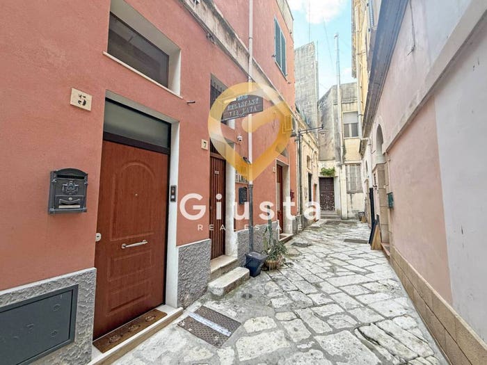 Casa con 6 locali in vendita in Corte Tortorella, Centro Storico, Brindisi