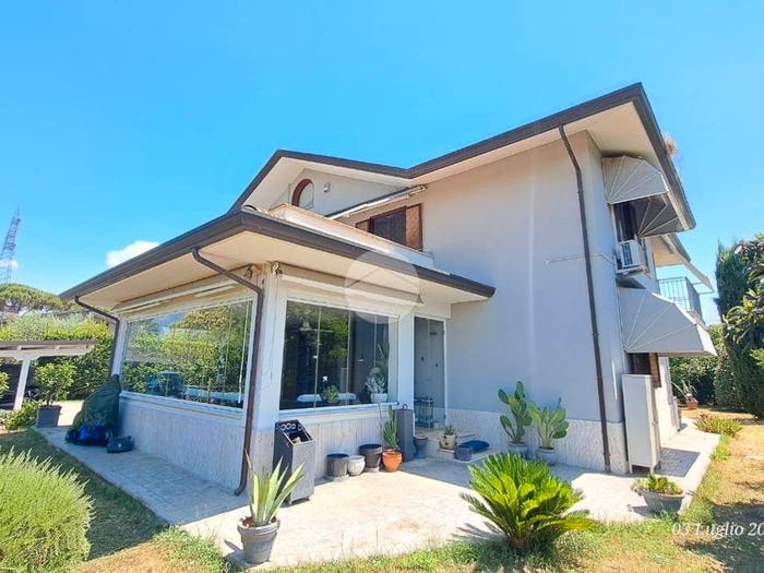 Casa con 6 locali in vendita in Via Cornete, Centro, Ceprano