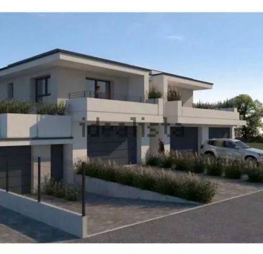 Casa quadrilocale in vendita in Via Monte Grappa, Cassano Magnago