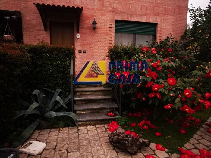 Casa con 6 locali in vendita in Viale Tommaso Campanella, Mater Domini Cavita, Catanzaro