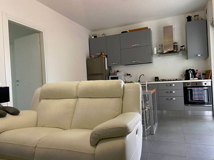 Appartamento trilocale in vendita in via Giovanni Lazzara, Coteto, Livorno